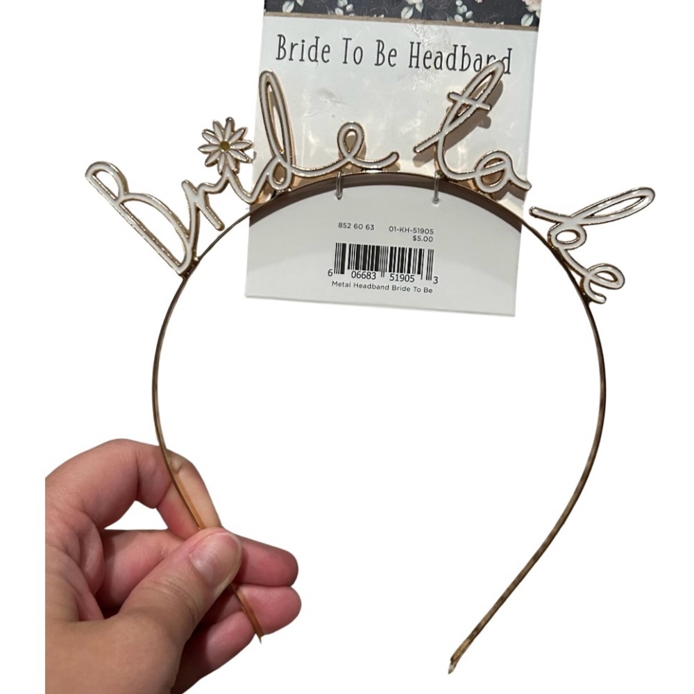Chic Gold 'Bride to Be' Headband